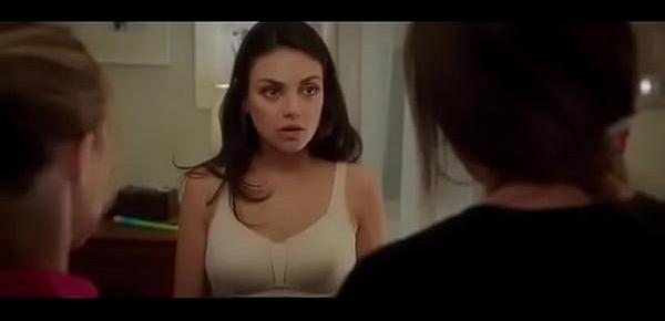  Mila Kunis In Bad Moms